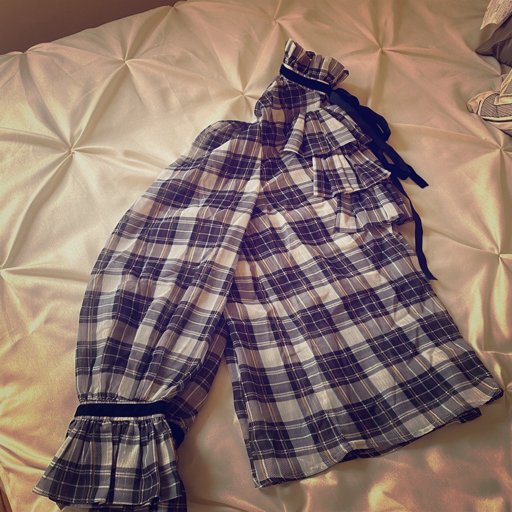 High neck blouse